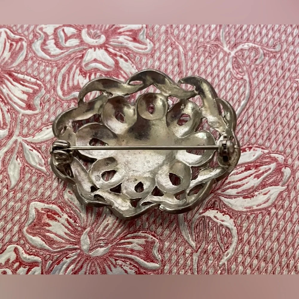Vintage Silver Floral Brooch - Picture 3 of 4